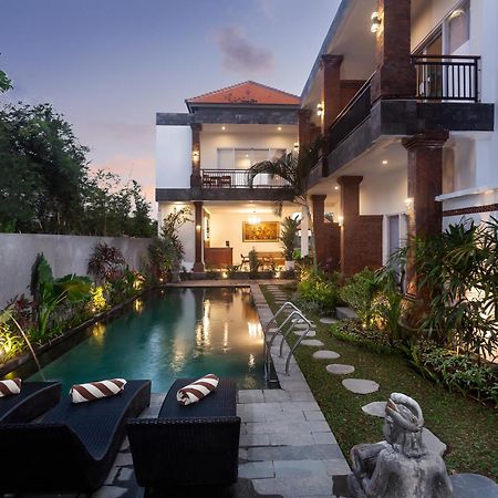 Sujiwa Ubud Hotel & Villa Exterior foto
